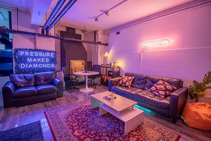 Silkcrayon Studios interior